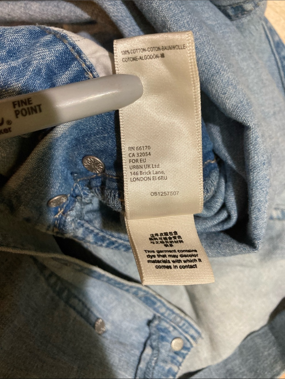 We the free light wash overall shorts!! - Picture 5 of 10